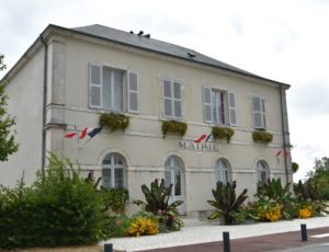 Autry-le-chatel – mairie – 8 août 2018 – OT Terres de Loire et Canaux – IRémy (39)