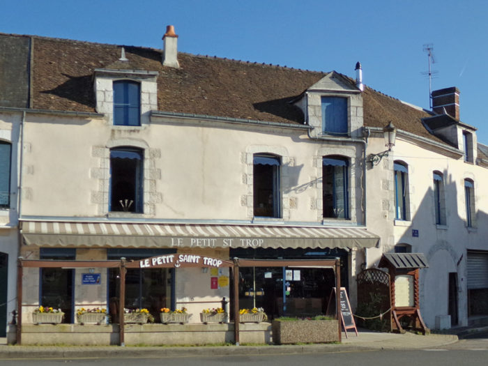 Briare – Restaurant Le p’tit Saint-Trop – façade