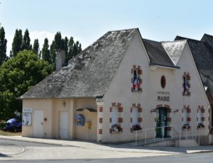 Pierrefitte-es-Bois-Mairie—26-juillet-2018—OT-Terres-de-Loire-et-Canaux—IRemy–39-